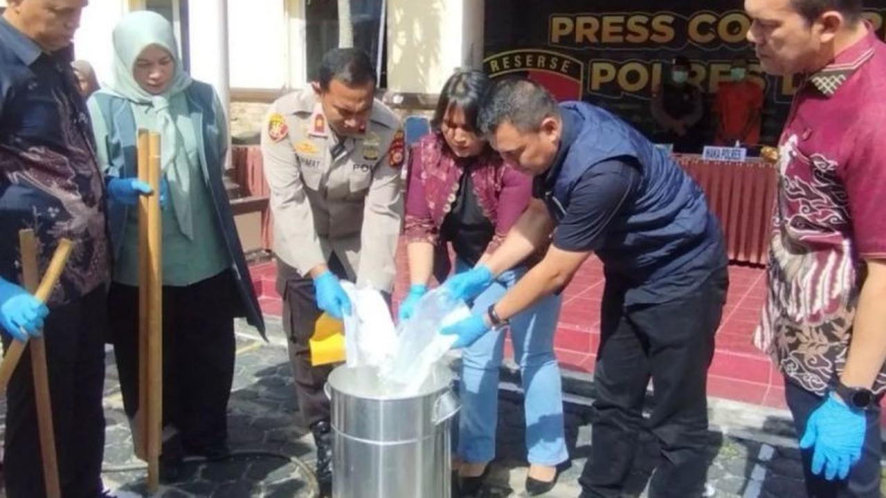 Fakta Unik: Hampir 3 Kilogram Sabu-sabu Senilai Rp3 Miliar Dimusnahkan Polres Dumai, Selamatkan Puluhan Ribu Jiwa