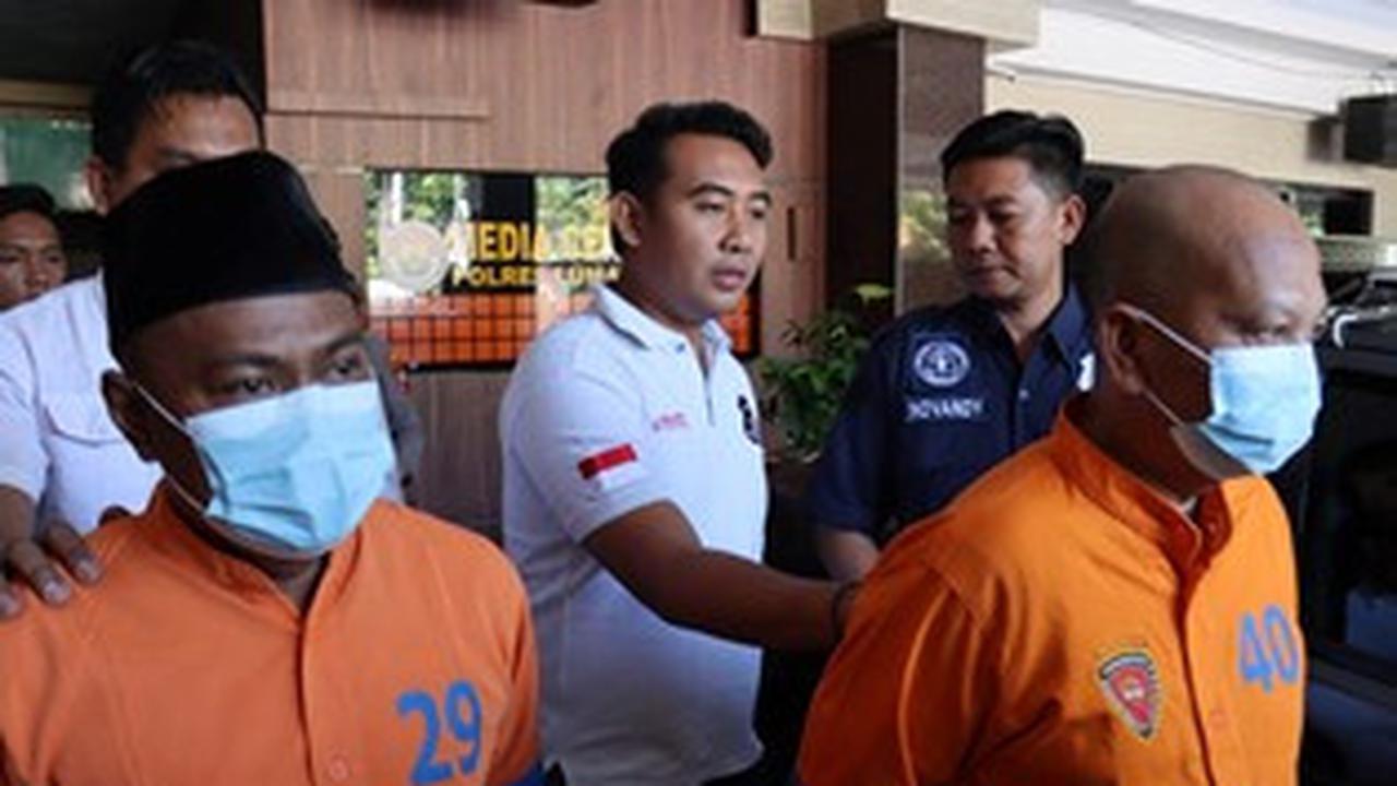 Dua tersangka pungkli pembuatan akte tanah di Lumajang Digelandang ke Mapolres Lumajang (Istimewa)