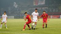 Duel Kalteng Putra vs PSM di Stadion Tuah Pahoe, Palangkaraya, Minggu (10/11/2019). (Bola.com/Abdi Satria)