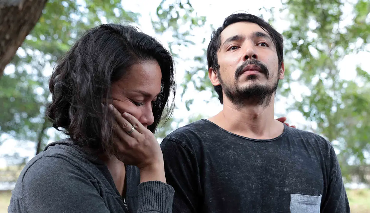 Tak disangka-sangka, beberapa waktu lalu almarhum mengajukan diri tinggal bersama dengan Abi. Keinginan itu langsung disambut baik oleh Abi dan istri. Beberapa keperluan untuk ibunda sedang dipersiapkan termasuk kamarnya. (Deki Prayoga/Bintang.com)