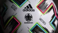 Uniforia, nama bola resmi Piala Eropa Euro 2020 (Euro 2021). (AFP/Christof Stache)
