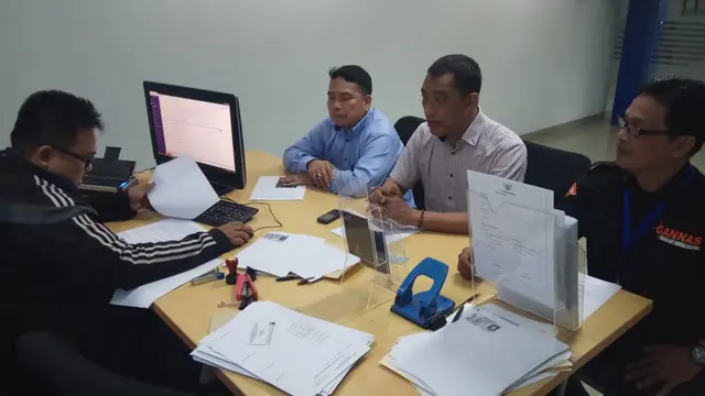 Pelaporan dilakukan oleh Ketua Umum GANNAS (Gerakan Anti Narkoba Nasional), I Nyoman Adi Peri.