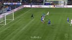 Gol ke-10 Klaas Jan Huntelaar di Eredivisie membantu Ajax menang tipis dengan skor 1-0 atas PEC Zwolle dan hanya berjarak lima poi...