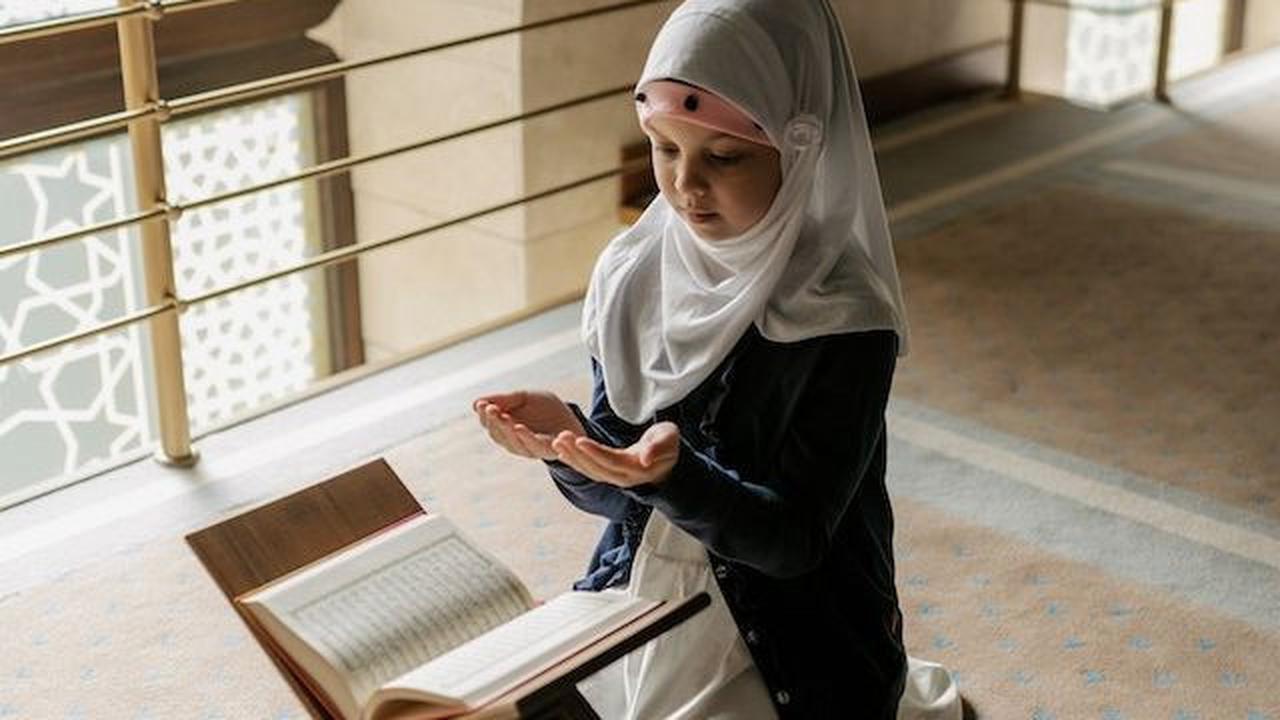 Doa Qunut Menurut Madzhab<br>