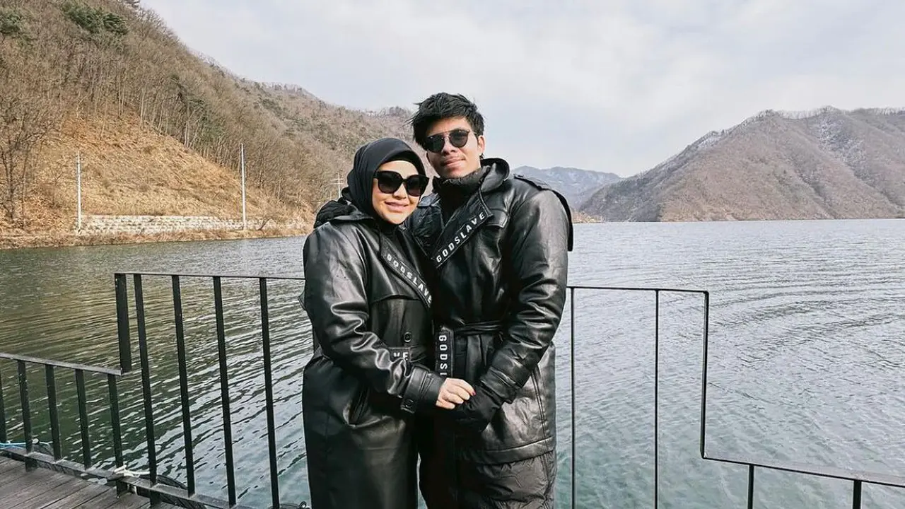 Potret Aurelie Hermansyah dan Atta Halilintar (Instagram/@attahalilintar)