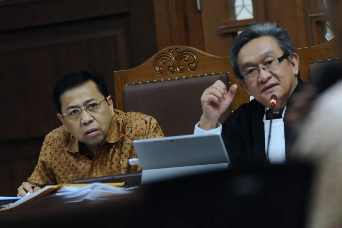 Ekspresi Serius Setya Novanto Dengarkan Kesaksian Mantan Manager HP Enterprise Services
