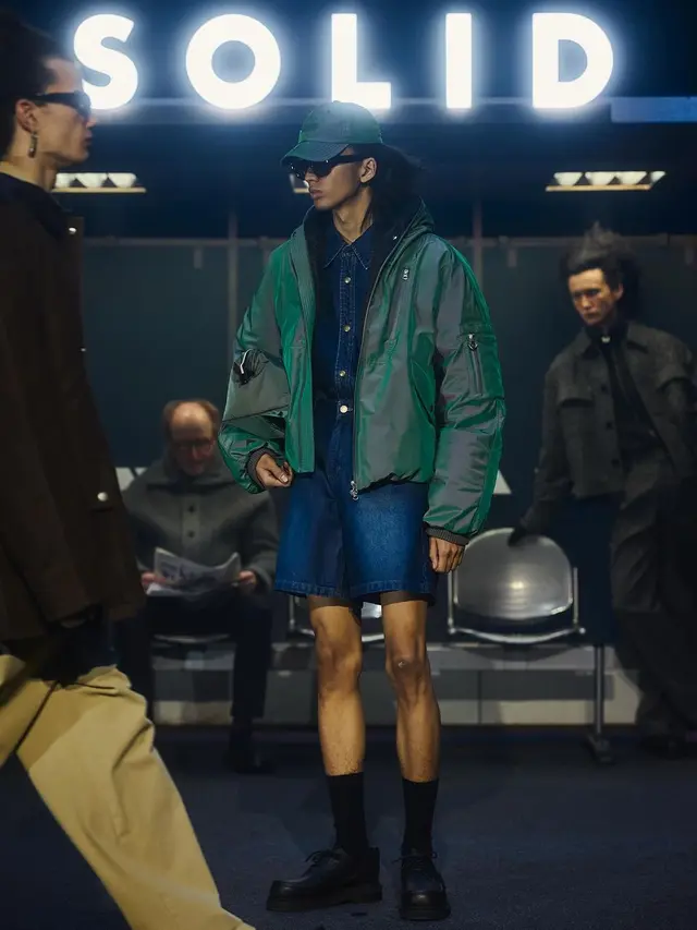 Model Indonesia Raihan Eksis di Paris Fashion Week 2024, Melenggang di Runway Louis Vuitton dan Solid Homme