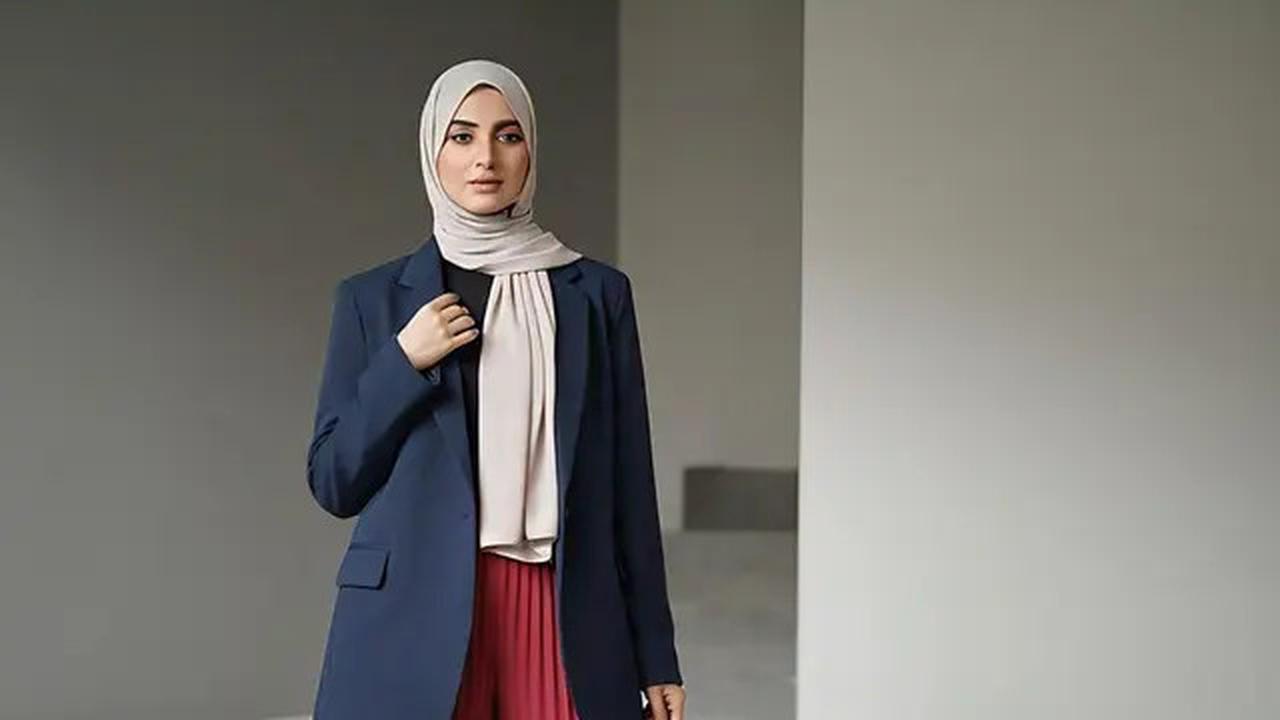 6  Gaya Mix and Match Blazer 2025 untuk Hijaber, Tampil Kece dan Stylish