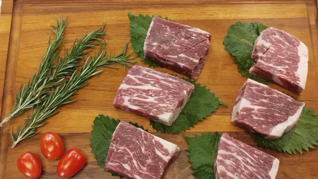 Mencoba Wagyu Zabuton Steak ala Jepang dari HOLYCOW! dan Chef Hideki Fujiwara