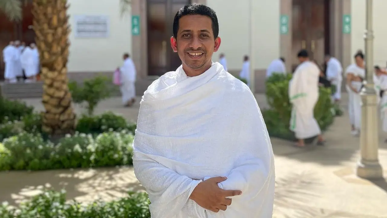 Potret Habib Ja'far saat jalani tamattu di tanah suci.