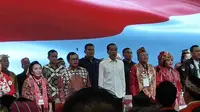 Curhat Warga Dayak ke Jokowi soal Minimnya Listrik di Perbatasan