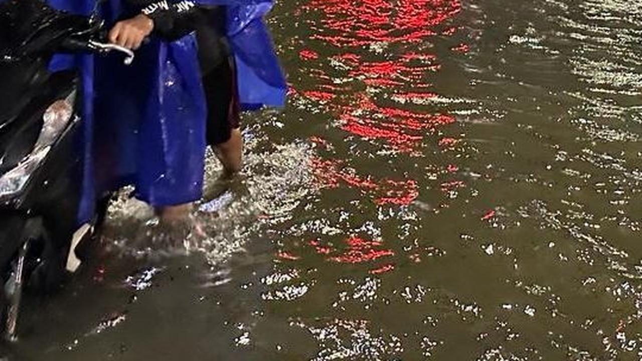 Selain Banjir, Kota Semarang Dilanda 10 Kali Tanah Longsor
