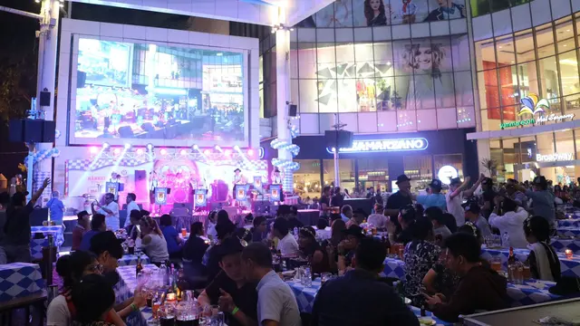 Octoberfest di Summarecon Mall Serpong