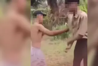 Video dugaan kekerasan terhadap seorang pelajar di Kecamatan Kutowinangun, Kabupaten Kebumen, Jawa Tengah, viral di media sosial dan memicu perhatian publik. (Foto: Tangkapan Layar Sosmed)