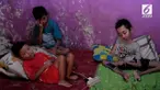 Dua kakak beradik asal Semanggi, Pasar Kliwon, Solo, Jawa Tengah, menderita lumpuh layu, dua rumah terpaksa dijual untuk pengobatan, dan tidak membuahkan hasil. Sang ibu pun nekat mengirim surat kepada Presiden Joko widodo, agar dibantu berobat.

