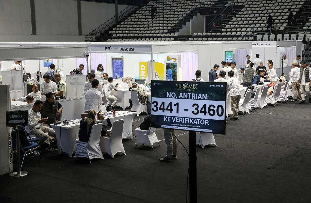 Penukaran uang untuk Lebaran di Senayan