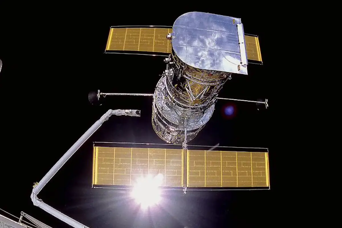 Teleskop Hubble Bertahan Hingga 25 Tahun