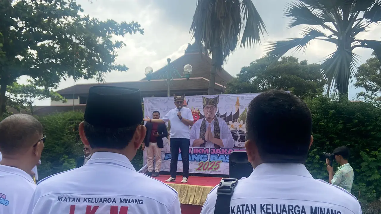 Ikatan Keluarga Minang (IKM) Jakarta menyelenggarakan kegiatan mudik gratis untuk para perantau dari Sumatera Barat yang tinggal di Jakarta (Istimewa)