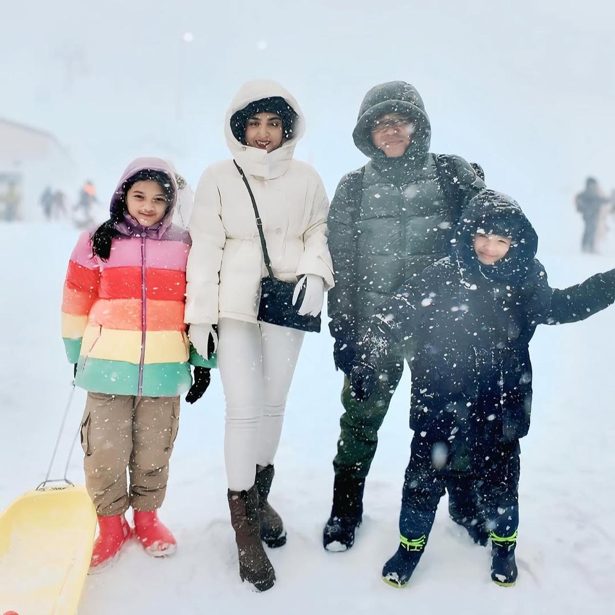 Potret Keluarga Ashanty Wisata Salju di Gala Yuzawa (instagram @ashanty_ash)