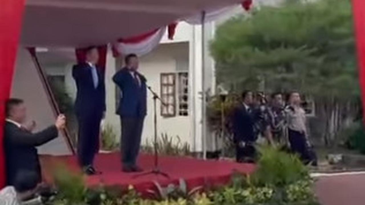 Defile Alumni SMA Taruna Nusantara