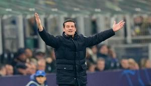 Pelatih Inter Milan, Cristian Chivu bereaksi di laga melawan Liverpool di Liga Champions, 10 Desember 2025. (AP Photo/Luca Bruno)