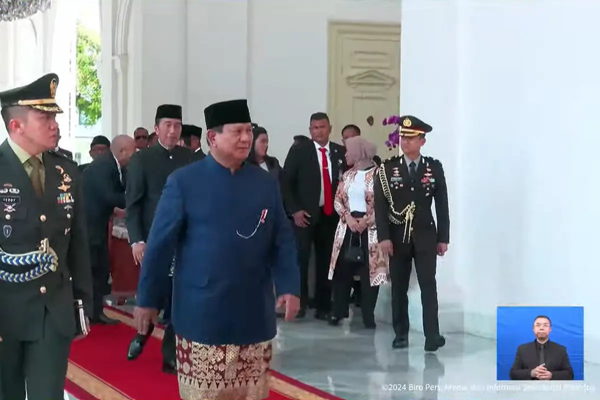 Presiden Prabowo Subianto tiba di Istana Merdeka Jakarta usai pelantikan, Minggu (20/10/2024).
