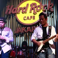 Fusion Stuff (Deki Prayoga/bintang.com)