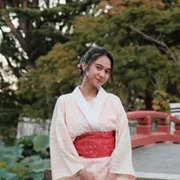 [Instagram/azizahsalsha_]