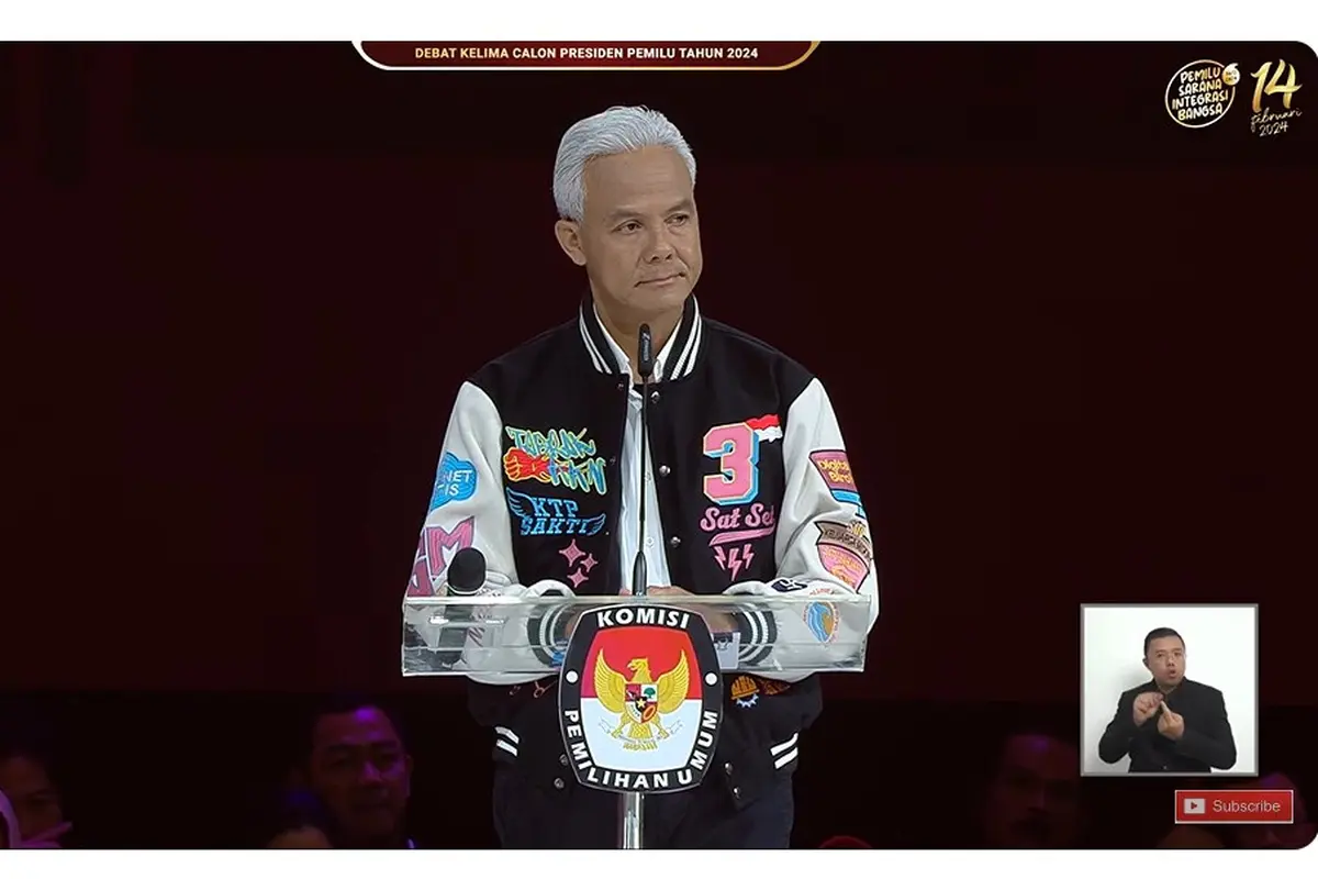 Calon Presiden (Capres) nomor urut 03 Ganjar Pranowo saat debat Pilpres 2024 terakhir yang digelar Minggu (4/2/2024) di Jakarta Convention Center (JCC), Senayan, Jakarta Pusat.