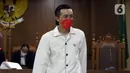 dr Tirta Mandira Hudhi saat menjadi saksi dalam persidangan lanjutan dugaan pengancaman dengan terdakwa I Gede Aryastina alias Jerinx SID di Pengadilan Negeri Jakarta Pusat, Rabu (9/2/2022). dr Tirta menjadi saksi yang meringankan terdakwa. (Liputan6.com/Helmi Fithriansyah)