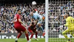 Pemain Manchester City, Erling Haaland, mencetak gol ke gawang Wolverhampton Wanderers pada laga pekan ke-36 Premier League 2023/2024 di Stadion Etihad, Sabtu (4/5/2024). (Richard Sellers/PA via AP)
