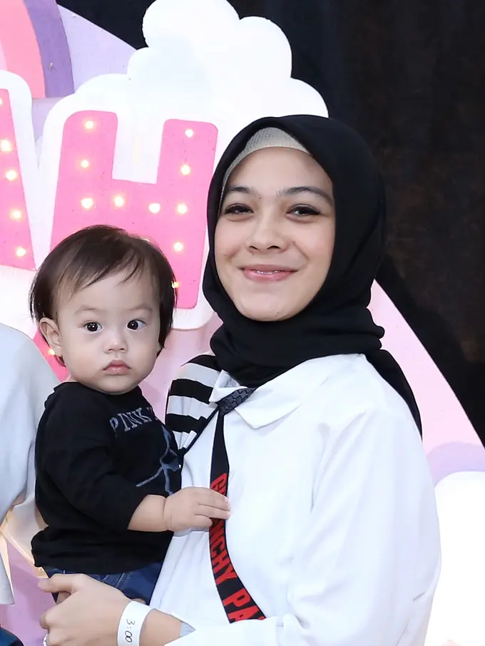 [Bintang] Dian Ayu Lestari