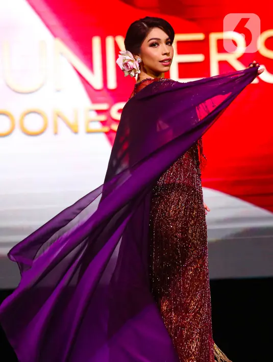 Clara Shafira Krebs akan mewakili Indonesia dalam ajang Miss Universe 2024 yang akan digelar di Meksiko, Amerika Selatan pada November mendatang. (Liputan6.com/Angga Yuniar)