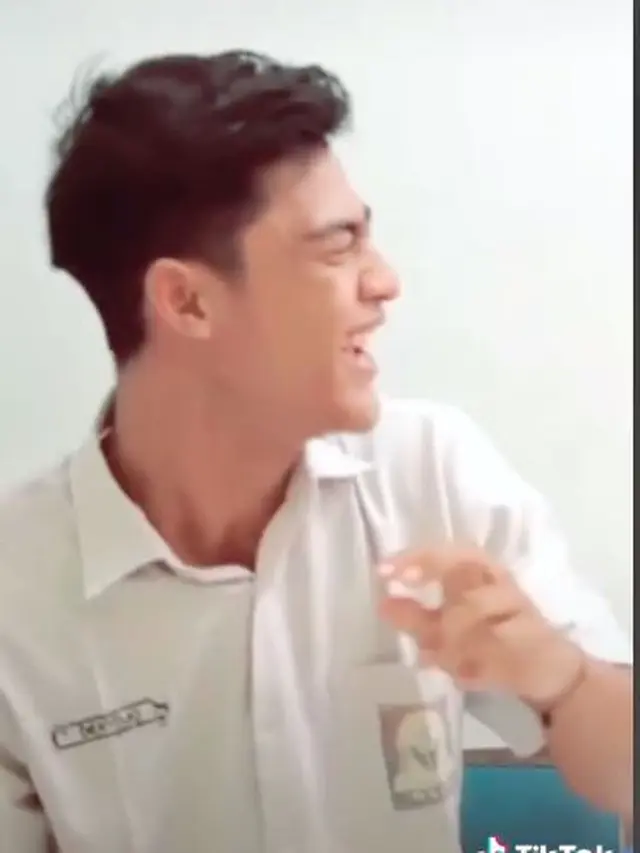 6 Potret Pratama Arhan saat Duduk di Bangku SMA, Curi Perhatian