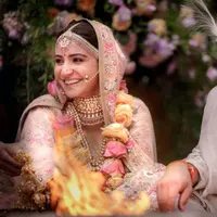 Anushka Sharma dan Virat Kohli. (Twitter/sachin_rt)