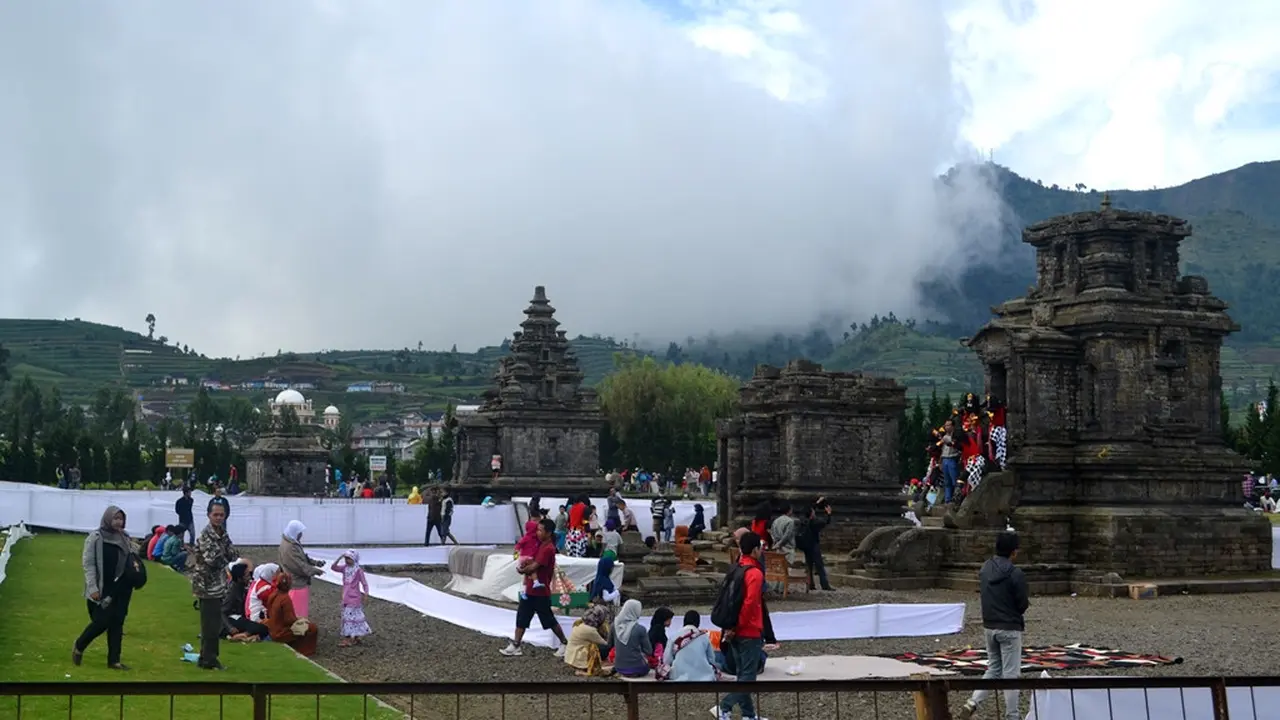 Kompleks Candi Arjuna, Dieng, Jawa Tengah. (Foto: Liputan6.com/Muhamad Ridlo)