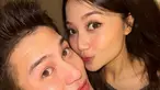 Julian Jacob terlihat sumringah dan kompak menunjukkan hasil tes kehamilan Mirriam Eka. Keduanya pamer potret romantis usai mengetahui bakal segera punya momongan. (Liputan6.com/IG/julianjacob)