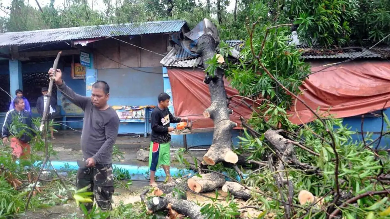 Topan Yutu menghantam sebagian besar wilayah utara Filipina pada Selasa, 30 Oktober 2018 (AP)