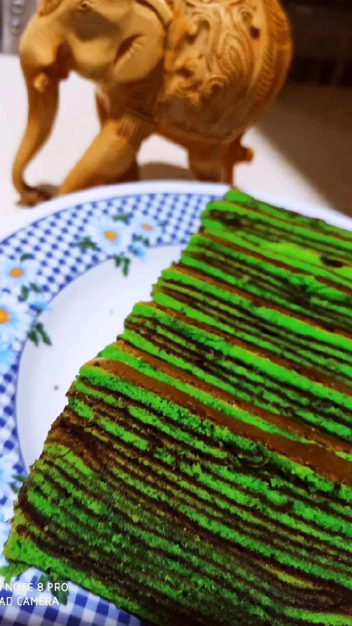 <b>Kumpulan Resep Lapis Legit Pandan</b>