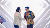Wali Kota Medan, Bobby Nasution, menerima penghargaan sebagai Pelopor Kebangkitan Musik Medan atau PKMM