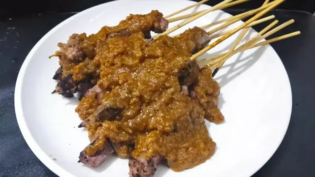 Sate Kambing Bumbu Kacang