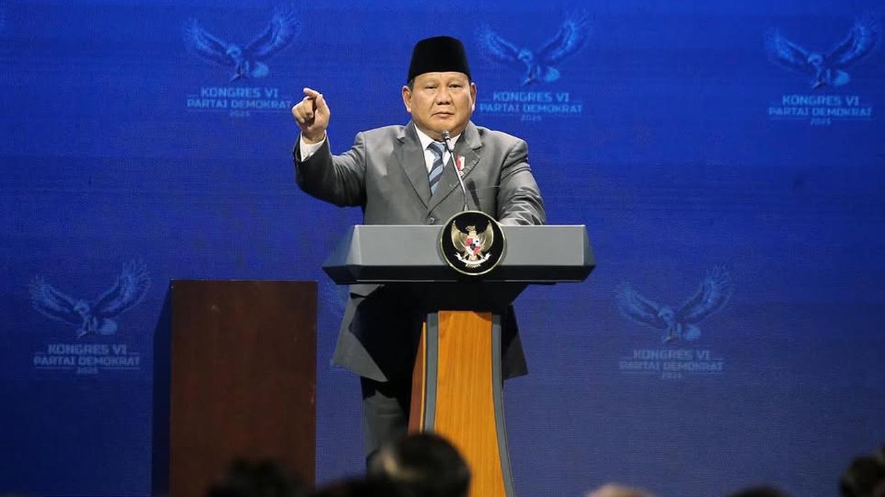 VIDEO: Presiden Prabowo Banyak Pakai Menteri Era Jokowi "Kalau Tidak Kuat Boleh Mundur!"