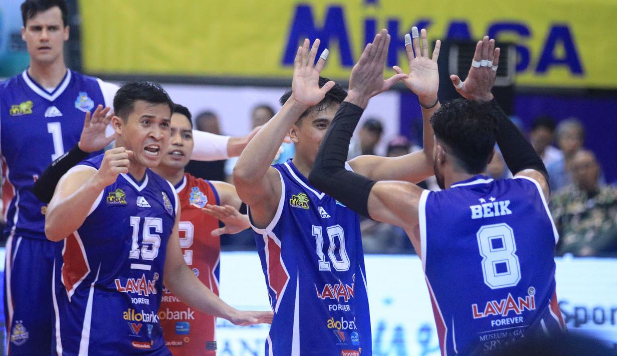 <p>Selebrasi para pemain Jakarta LavAni Allo Bank Electric usai meraih angka saat menghadapi Jakarta Garuda Jaya pada laga putaran I PLN Mobile Proliga 2024 di GOR Amongrogo, Yogyakarta, Kamis (25/4/2024). Jakarta LavAni Allo Bank Electric menang 3-0 (25-16, 25-22, 25-20). (Dok. PBVSI)</p>