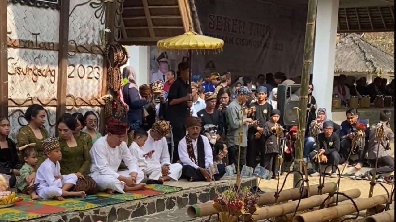 Tanah Titipan Raja Pajajaran untuk Lindungi Warga dari Teknologi yang Sulit Dibendung
