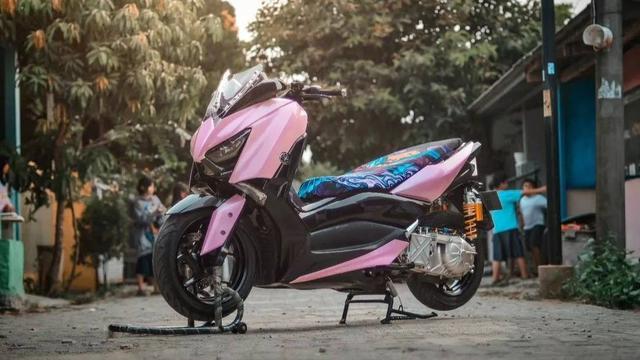 10 Potret Modifikasi Yamaha Xmax 250, si Bongsor dari Keluarga Maxi. Shenggol dong!