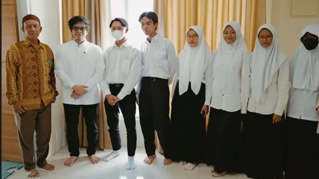 Atta Halilintar saat ujian. [Foto: Instagram/attahalilintar]