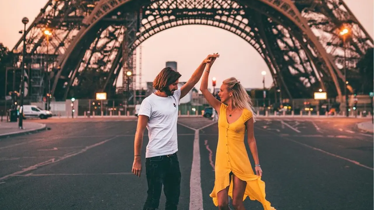 Kisah Nekat nan Romantis Pasangan Traveller Asal Belgia