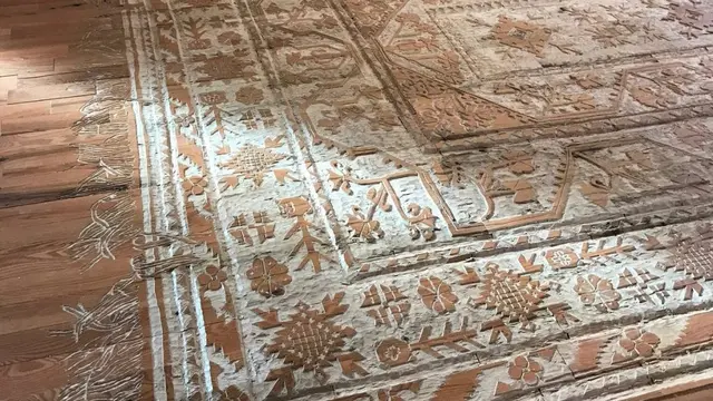 7 Desain Karpet Ini Bikin Takjub, Ada yang Diukir Langsung di Lantai