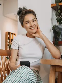 Memancarkan aura yang lebih cerah di usia 40-an./Copyright depositphotos.com/sevendeman