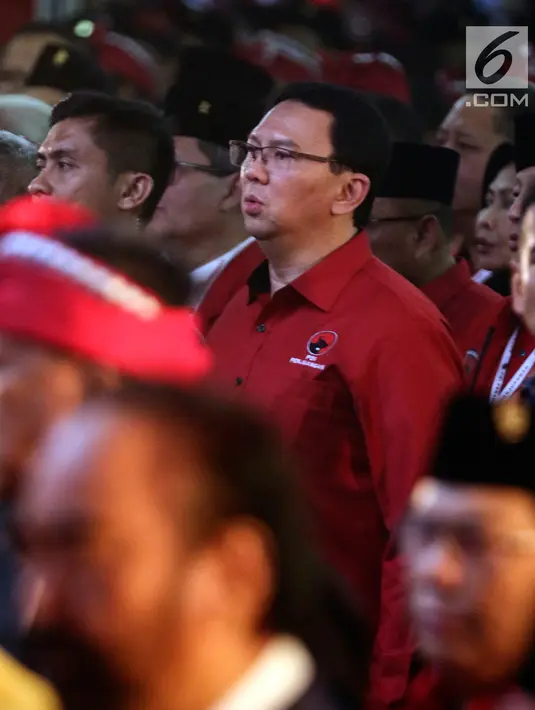 Mantan Gubernur DKI Jakarta Basuki Tjahaja Purnama atau Ahok saat menghadiri Kongres V PDIP di Denpasar, Bali, Kamis (8/8/2019). Ahok sempat disinggung Ketua Umum PDIP Megawati Soekarnoputri dalam pidatonya. (Liputan6.com/JohanTallo)